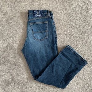 Men’s Lucky Brand dark wash jeans